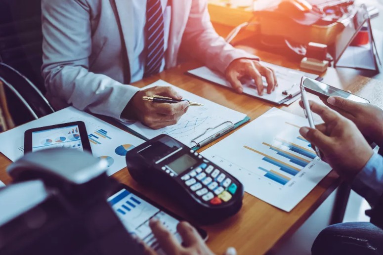 Financial Consulting