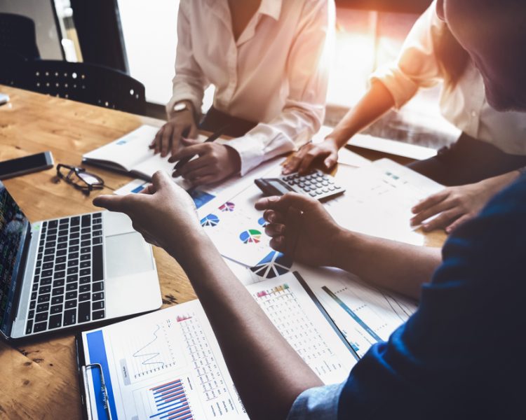 Business,Financial,,Accountant,Discussing,With,Partner,Are,Meeting,To,Audit